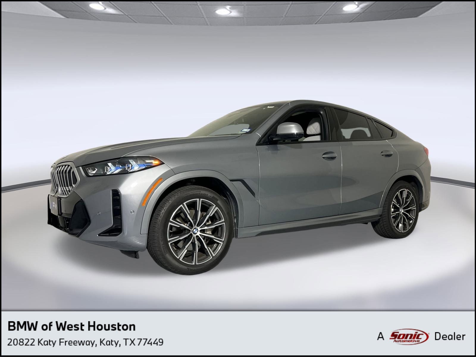 2025 BMW X6 40i's photo