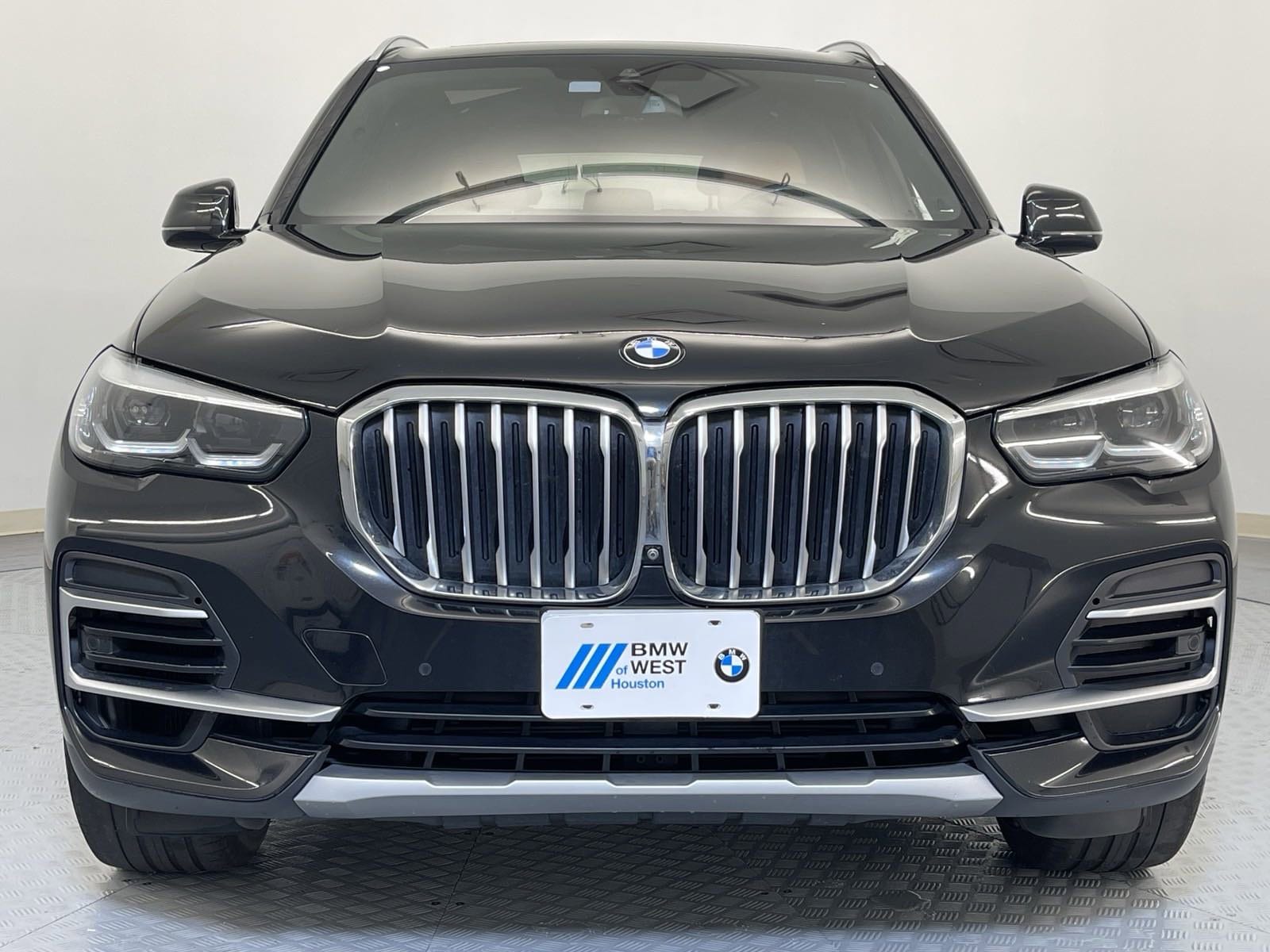 Used 2022 BMW X5 40i with VIN 5UXCR4C02N9J61280 for sale in Katy, TX