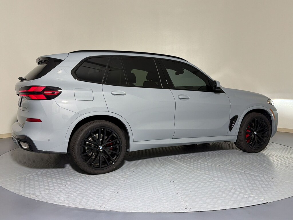 New 2026 BMW X5 sDrive40i SUV