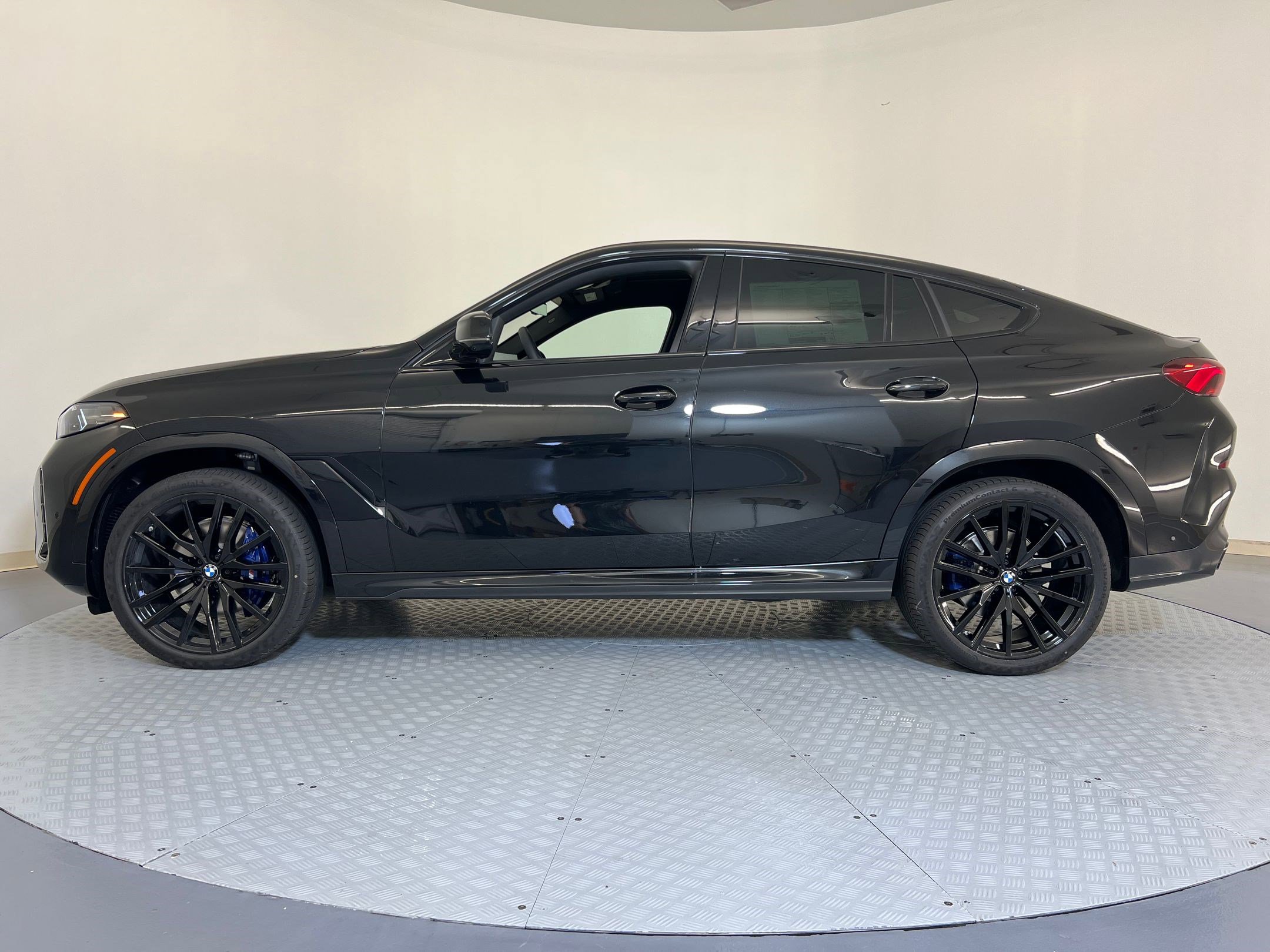 2026 Bmw X6 xDrive40i photo 2