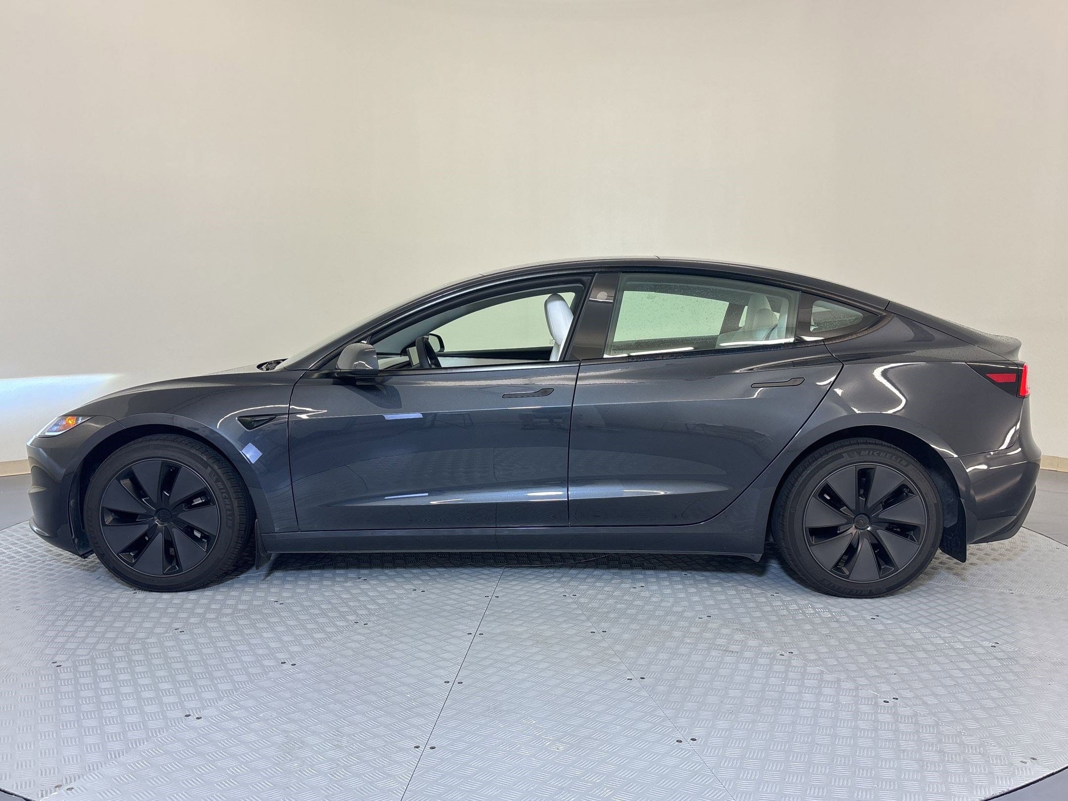 Used 2025 Tesla Model 3 Long Range with VIN 5YJ3E1EA3SF975988 for sale in Katy, TX