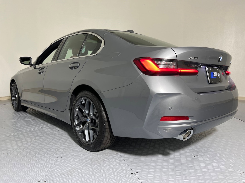 New 2025 BMW 330i xDrive Sedan
