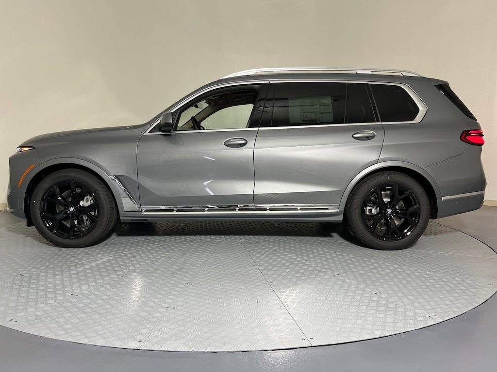 New 2026 BMW X7 xDrive40i SUV
