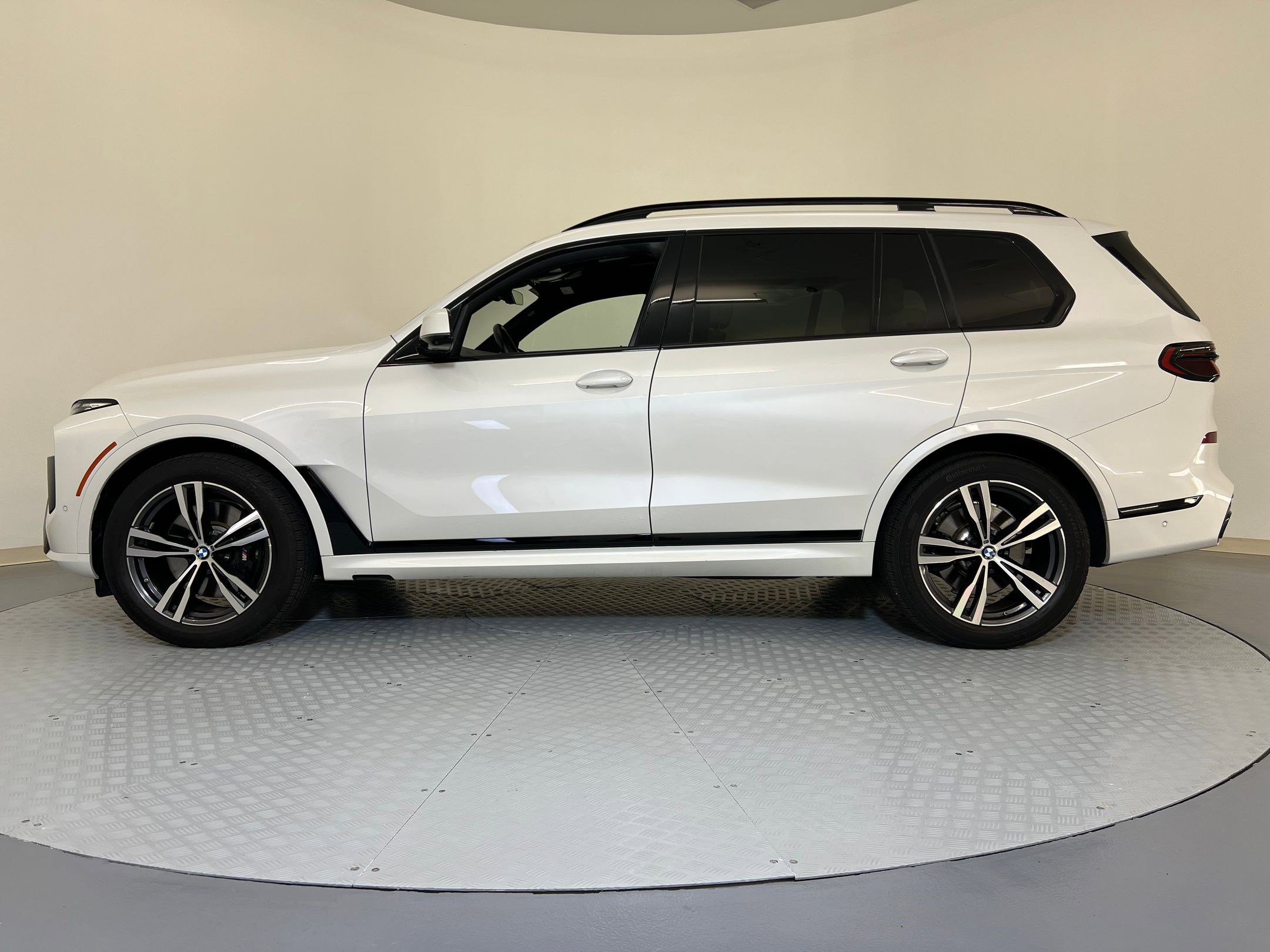 2025 Bmw X7 xDrive40i photo 2