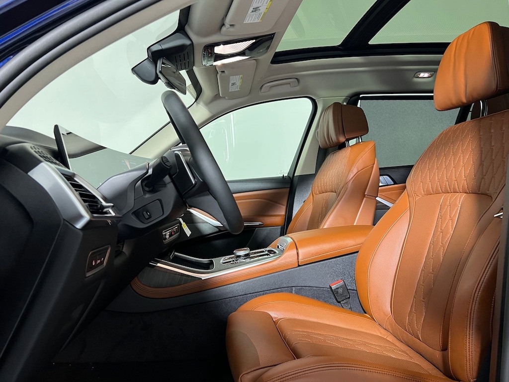 New 2026 BMW X7 xDrive40i SUV