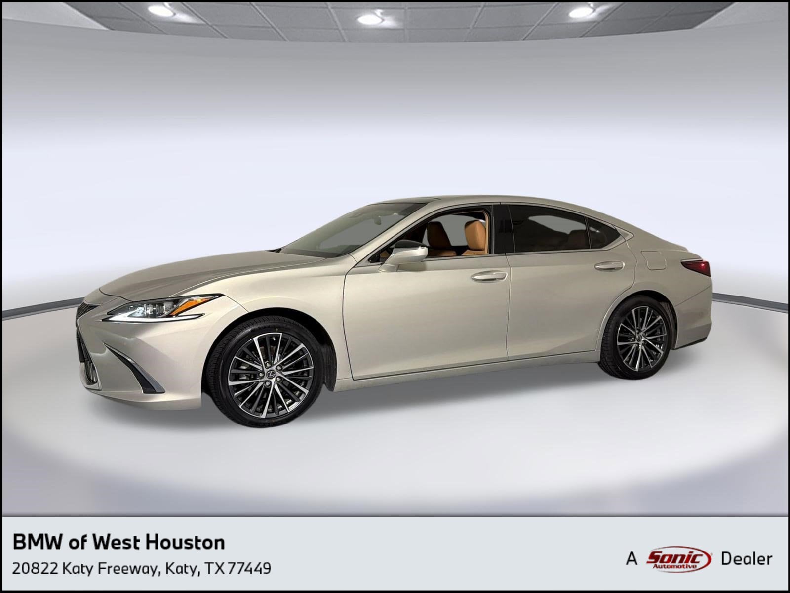 2023 Lexus ES 350 350's photo