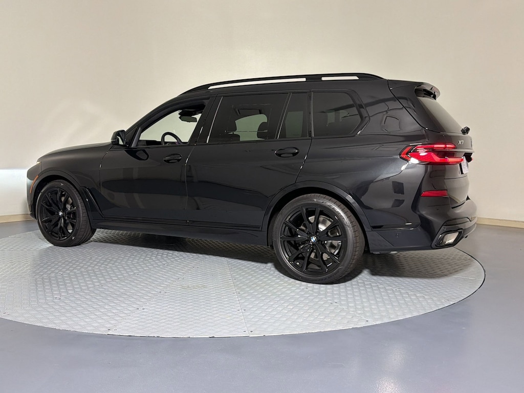 New 2026 BMW X7 xDrive40i SUV