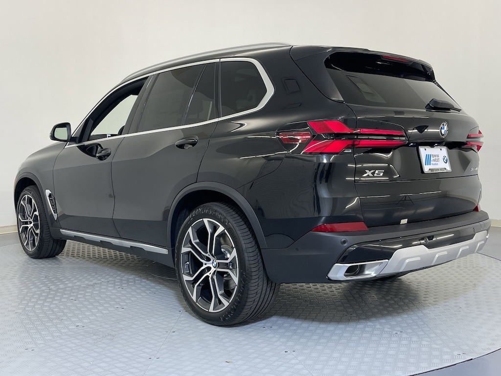 New 2026 BMW X5 sDrive40i SUV