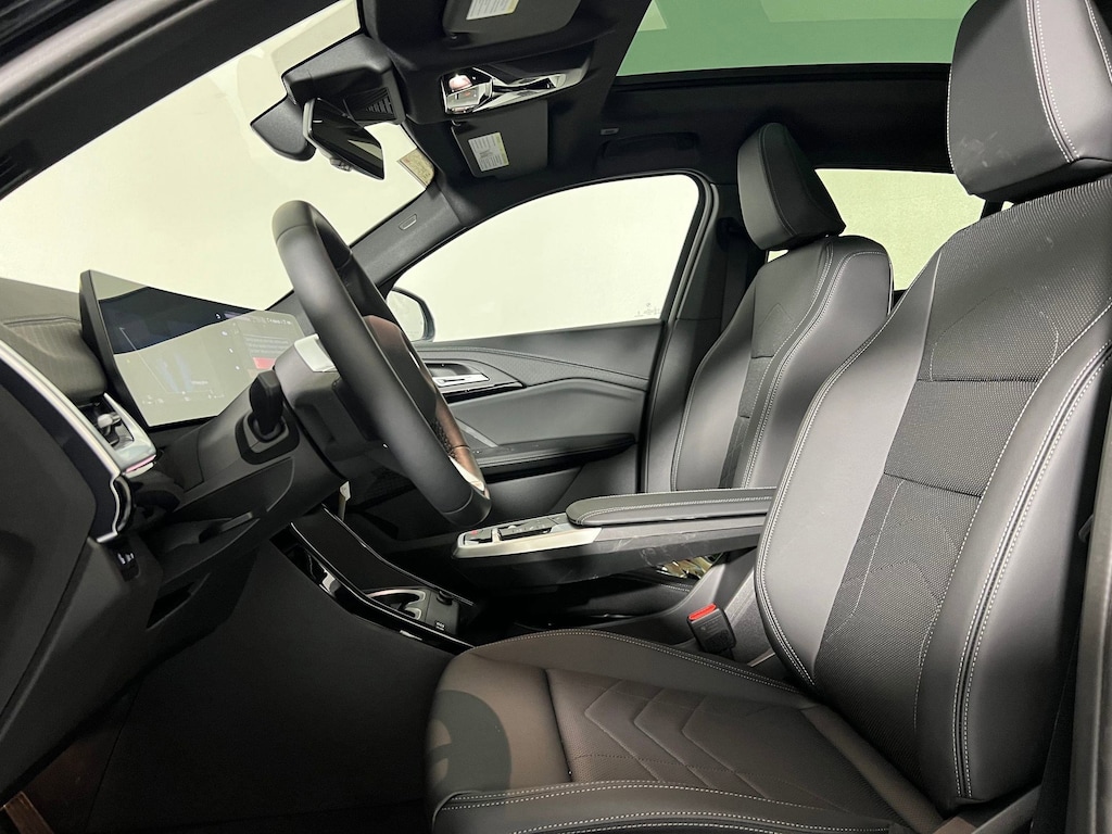 Used 2025 BMW X2 xDrive28i SUV