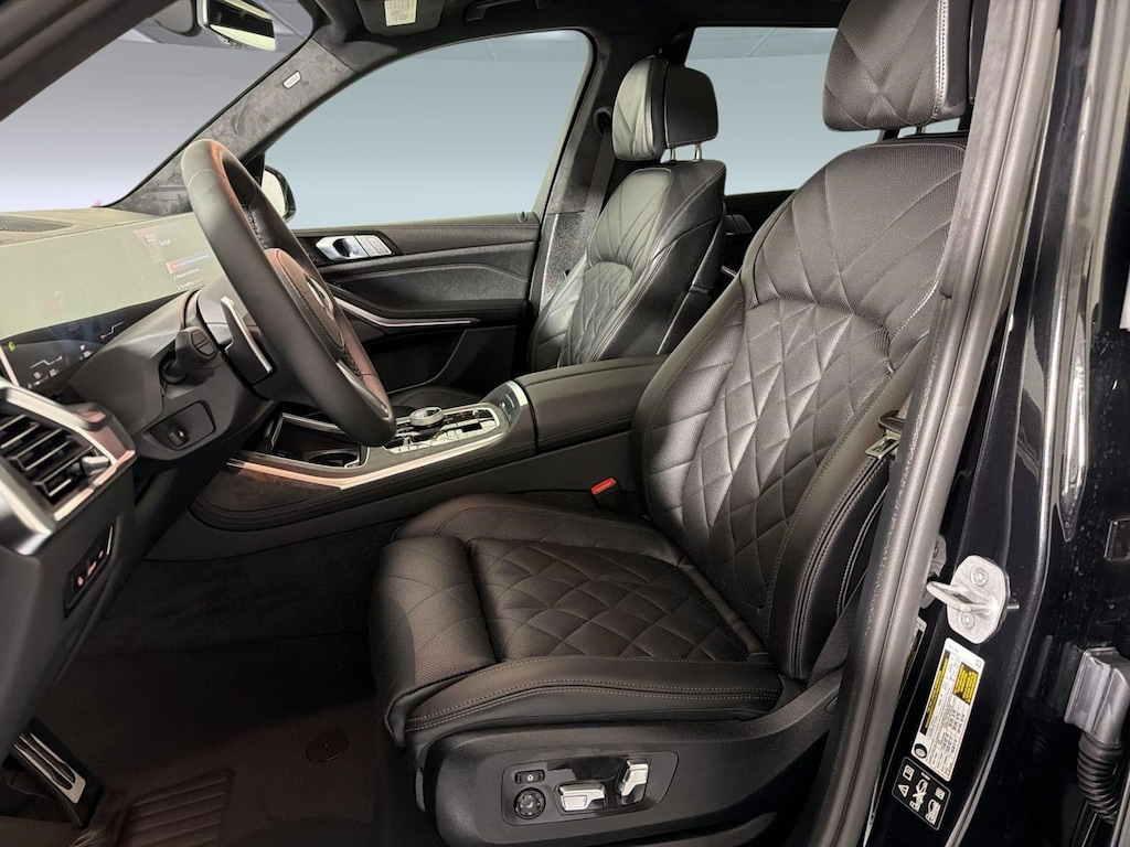 New 2027 BMW X7 xDrive40i SUV