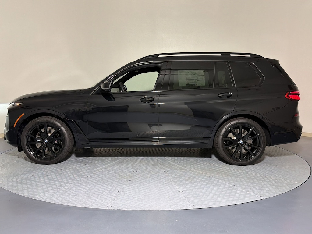 New 2027 BMW X7 M60i SUV