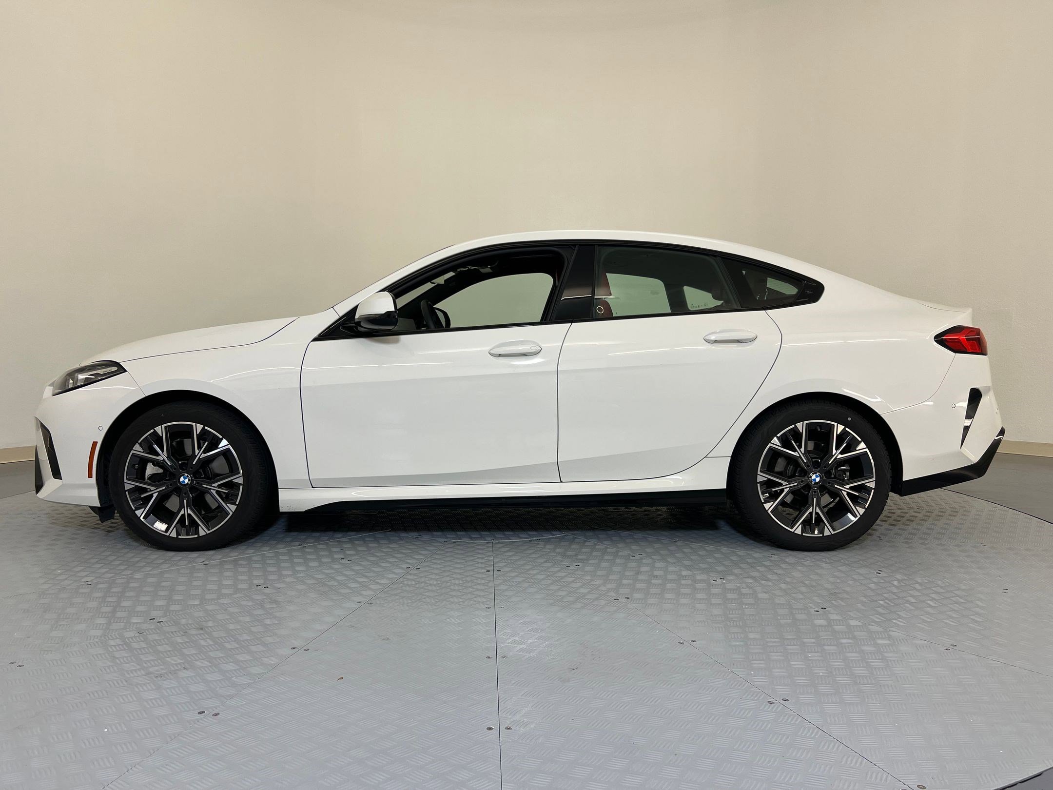 2025 Bmw 228i xDrive Gran Coupe photo 2