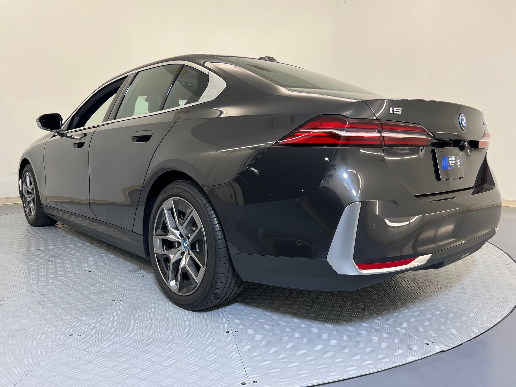 2024 Bmw i5 eDrive40 photo 3