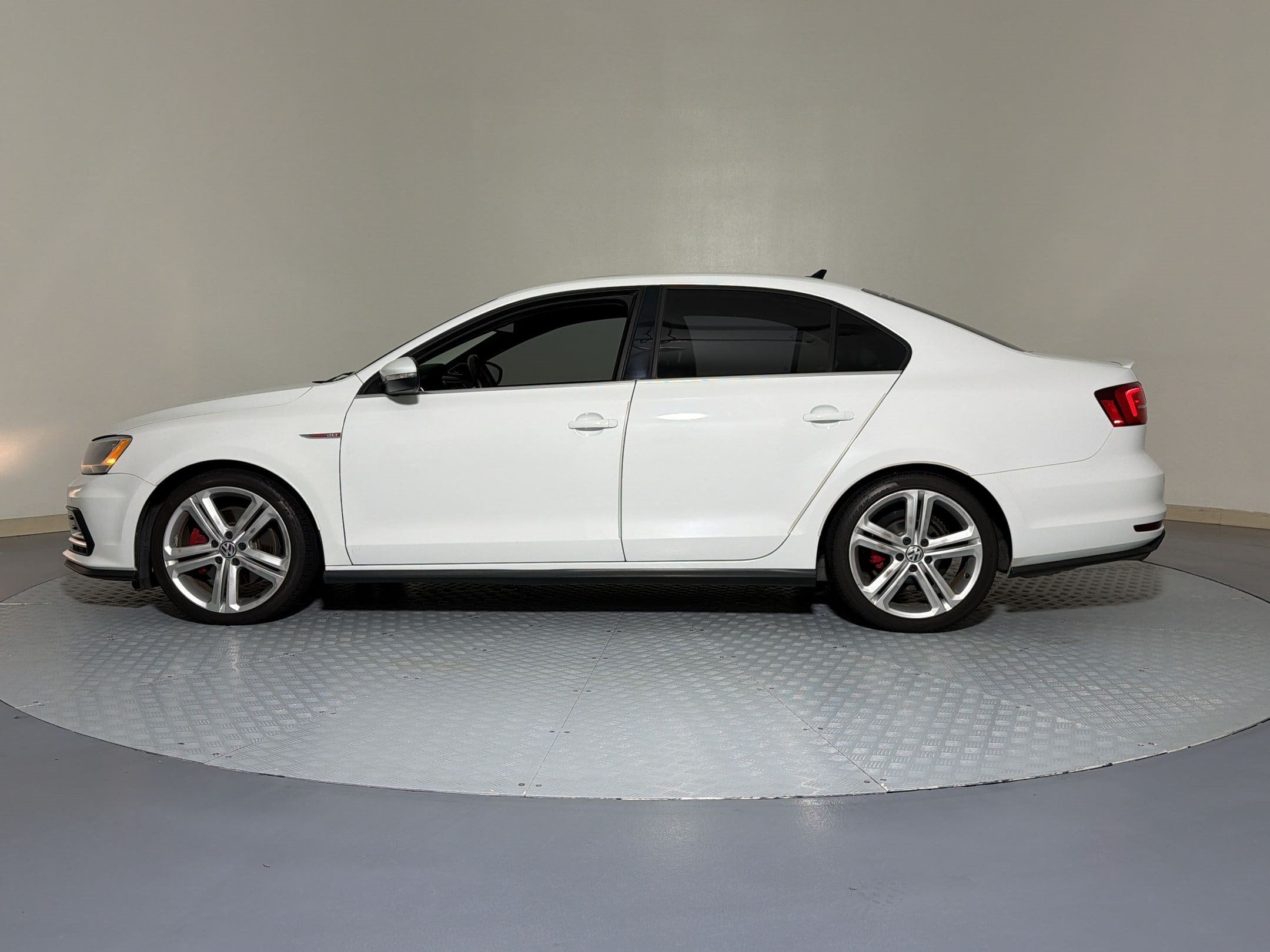 3VW4S7AJ8GM258198