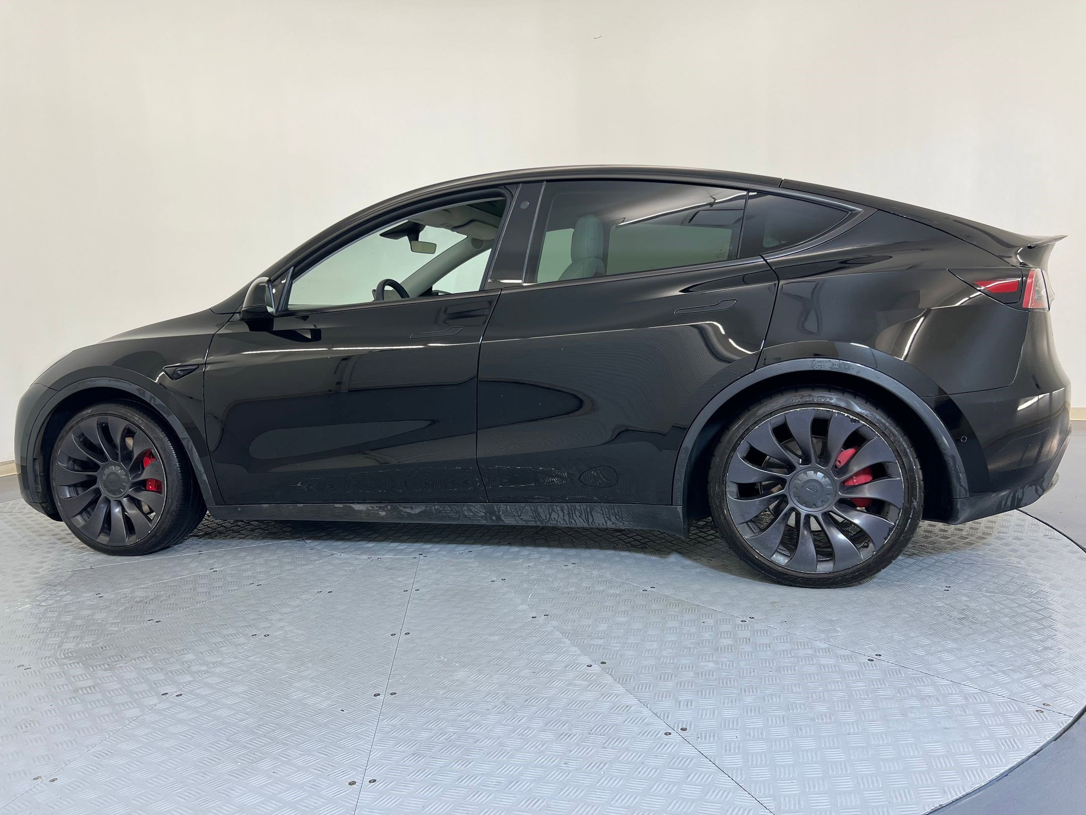 2022 Tesla Model Y Performance photo 2