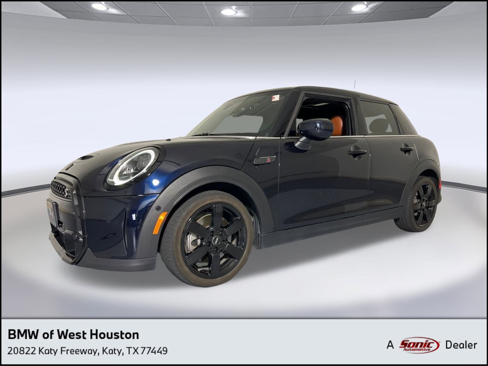 2024 MINI Hardtop 4 Door S's photo