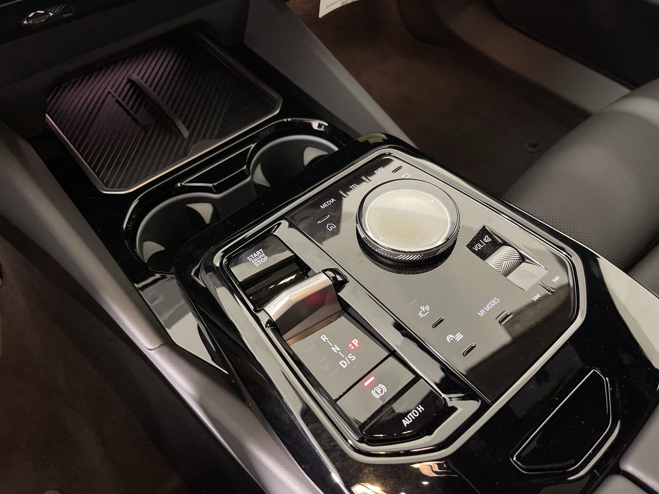 2026 BMW 5 Series 530i - Photo 18