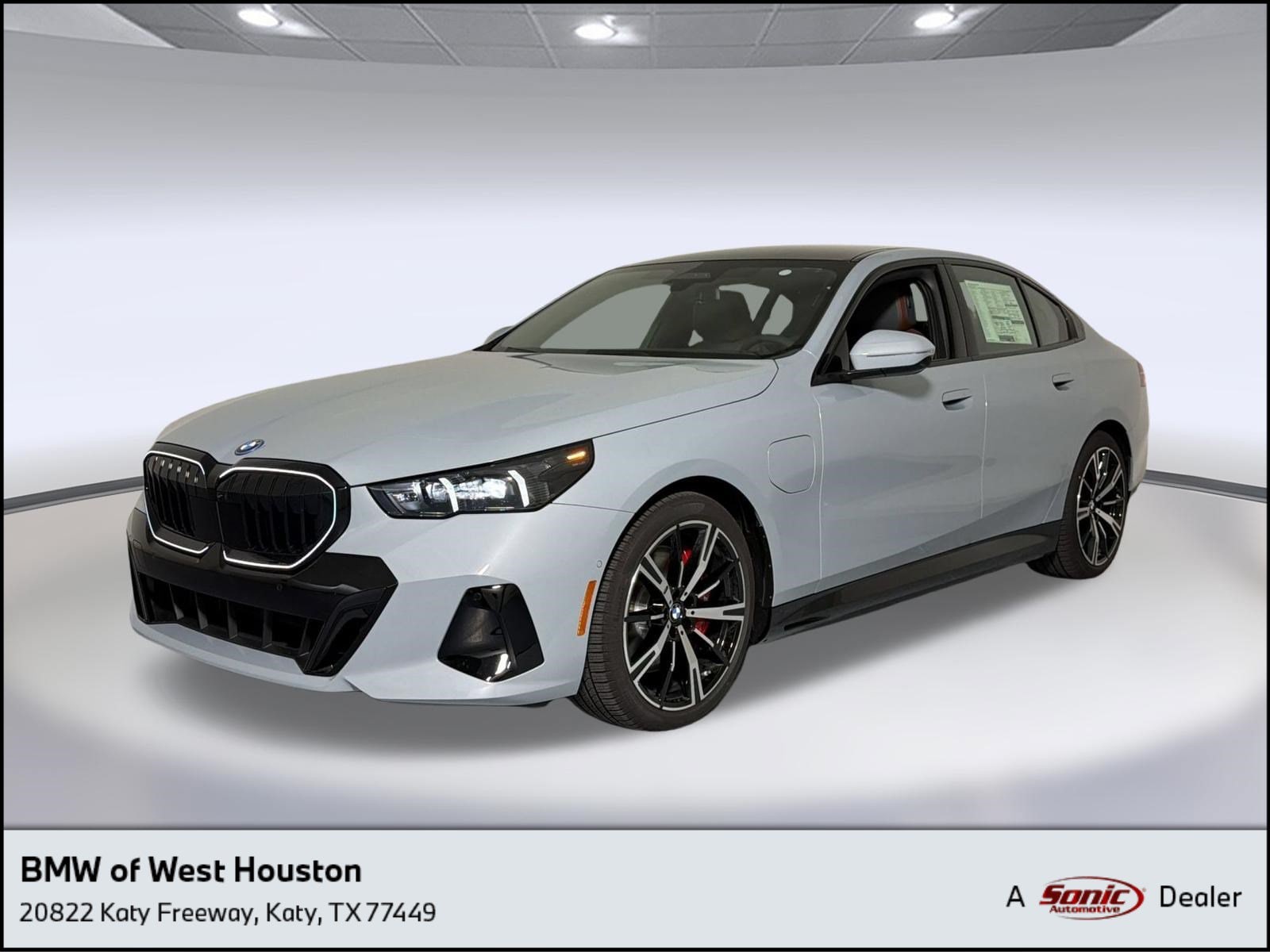 New 2027 BMW 550e xDrive
