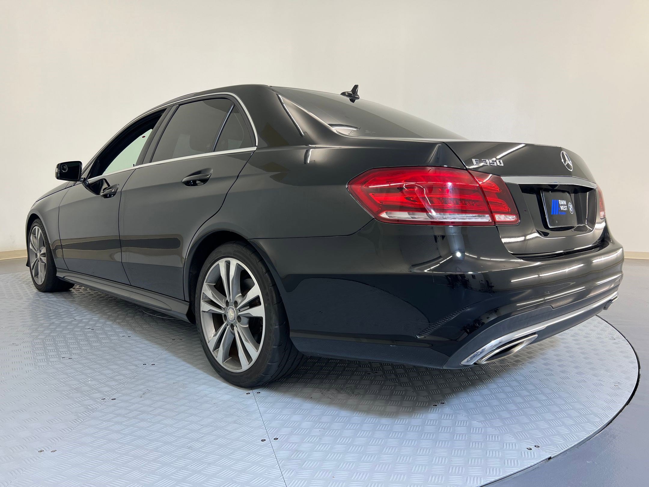 2014 Mercedes Benz E 350 photo 3