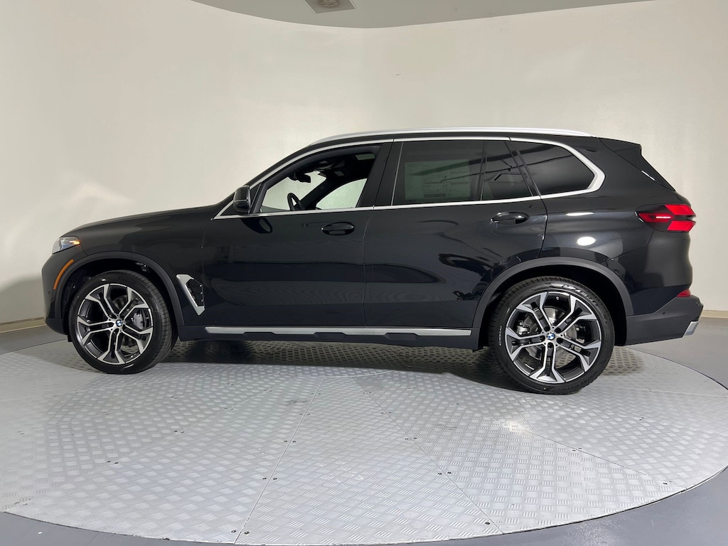 New 2026 BMW X5 sDrive40i SUV