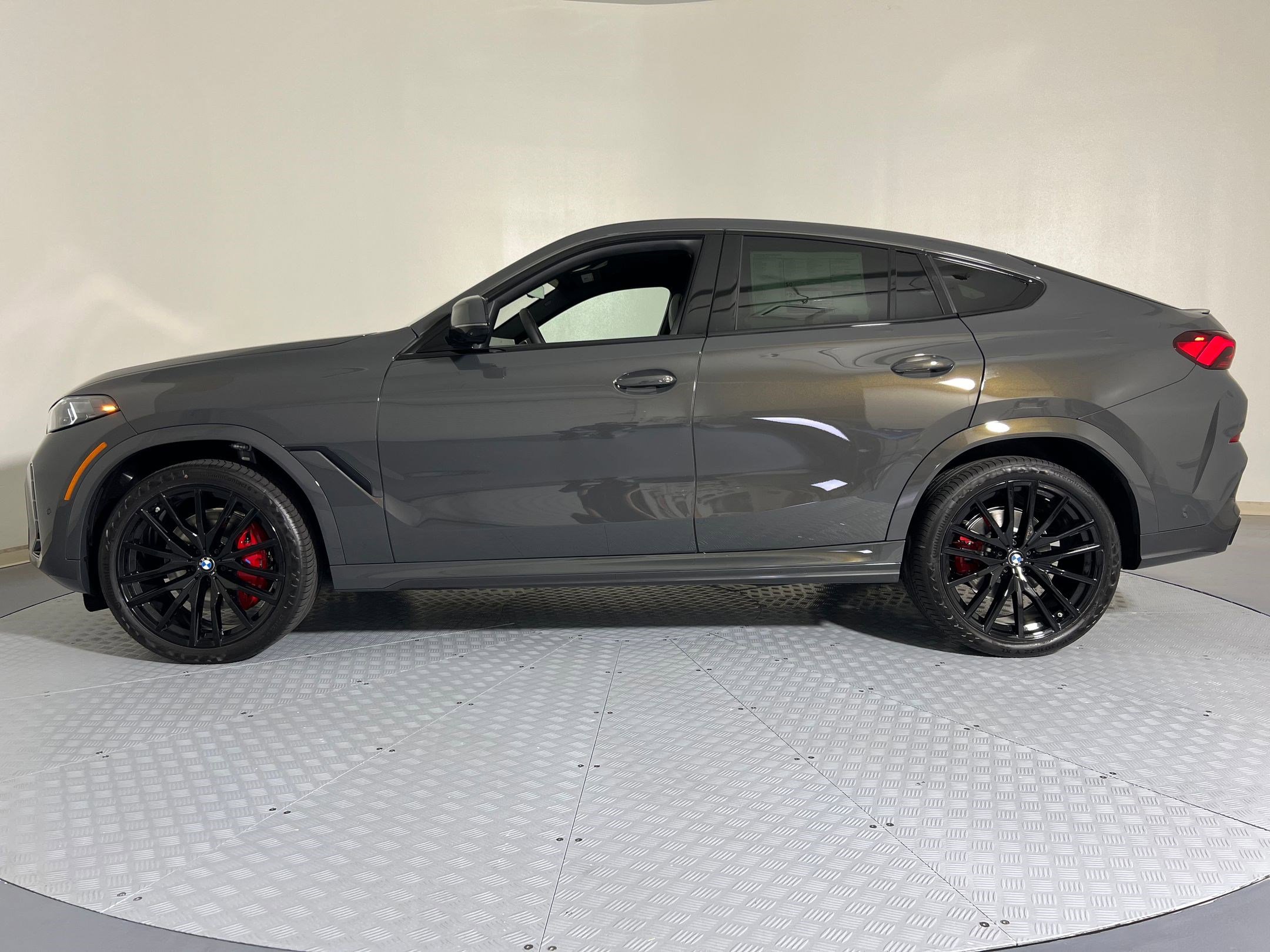 2026 Bmw X6 xDrive40i photo 2