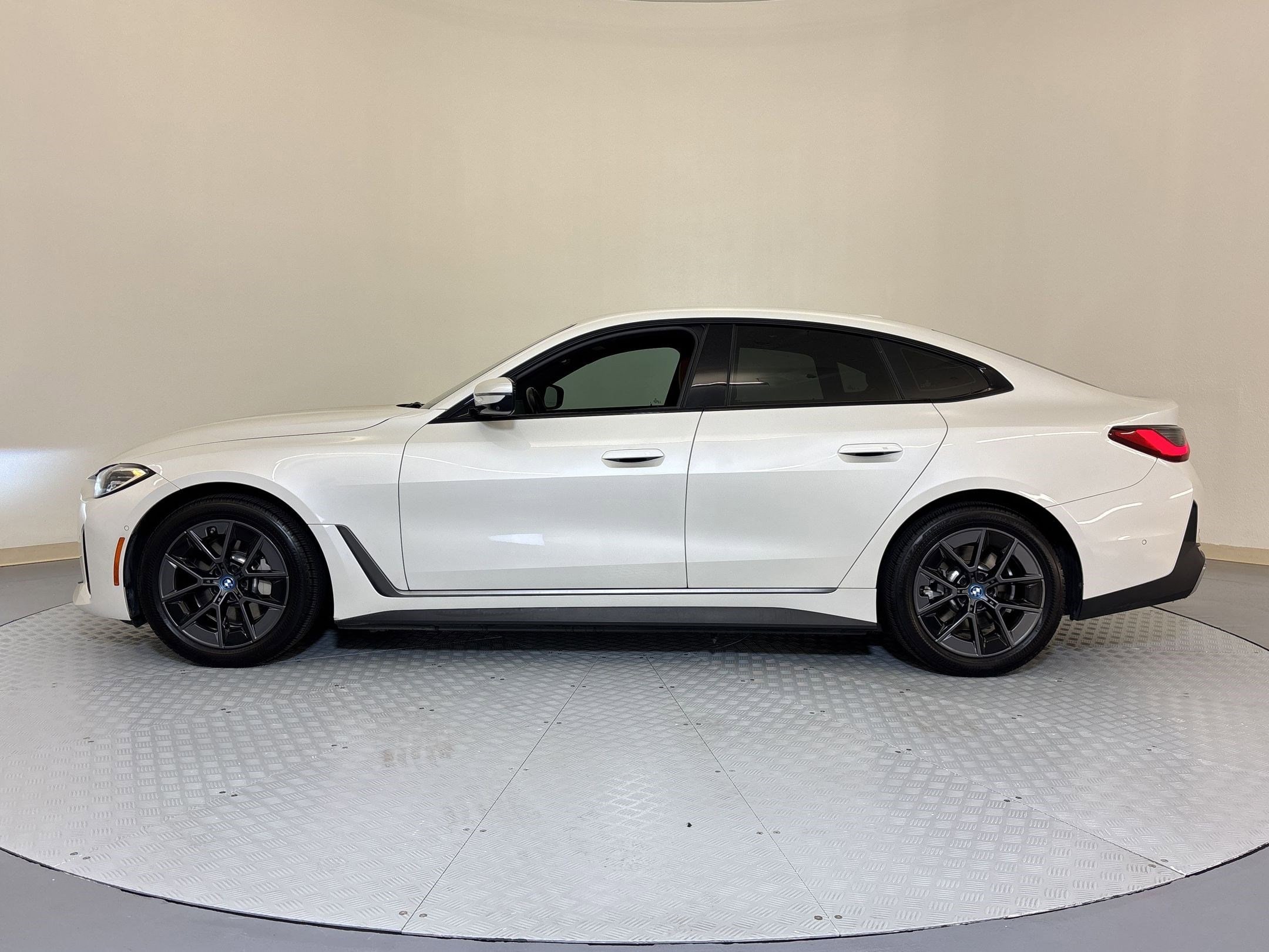 Used 2023 BMW i4 35 with VIN WBY43AW01PFP67979 for sale in Katy, TX