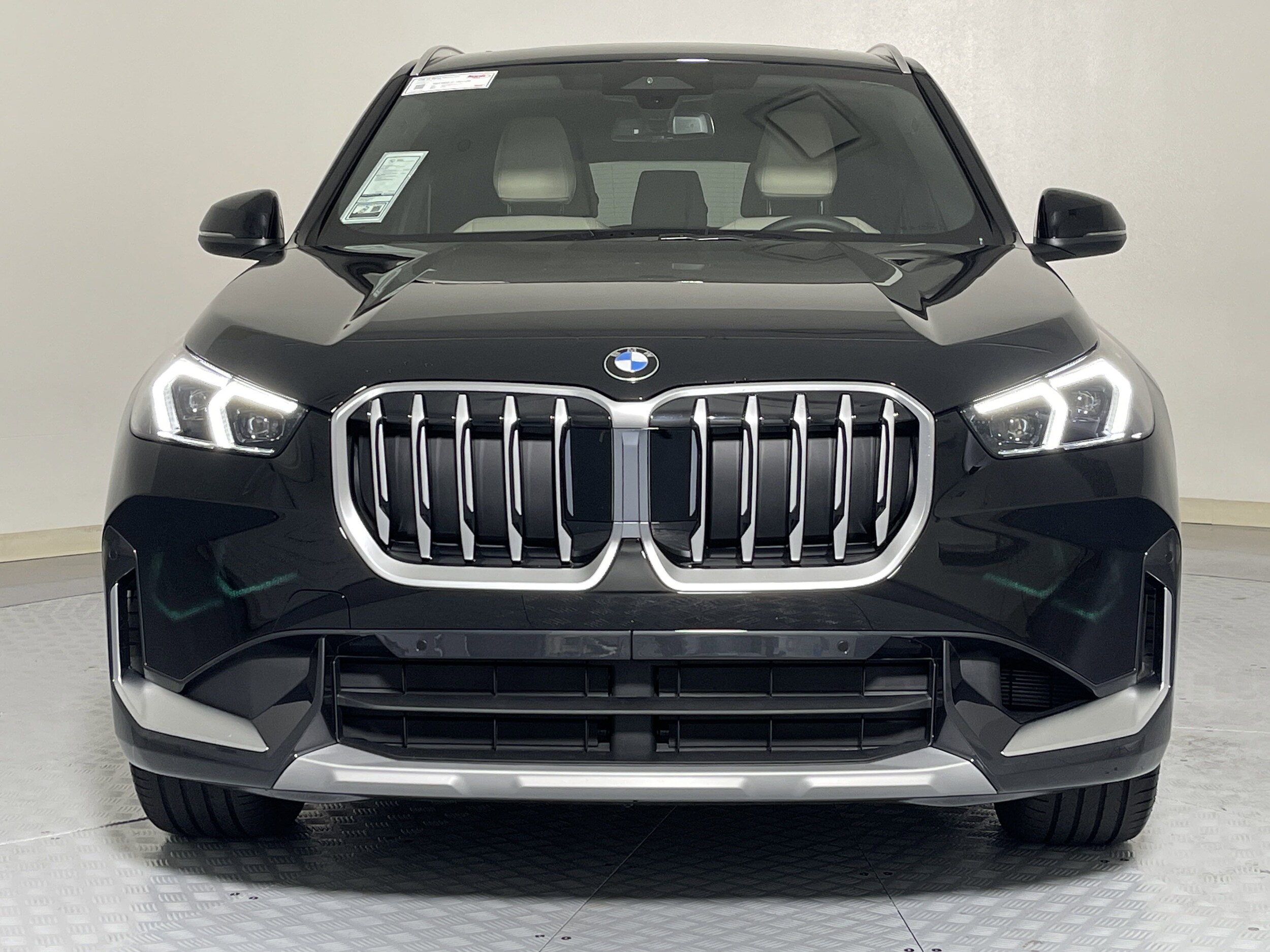 2025 Bmw X1 XDrive28i photo 2