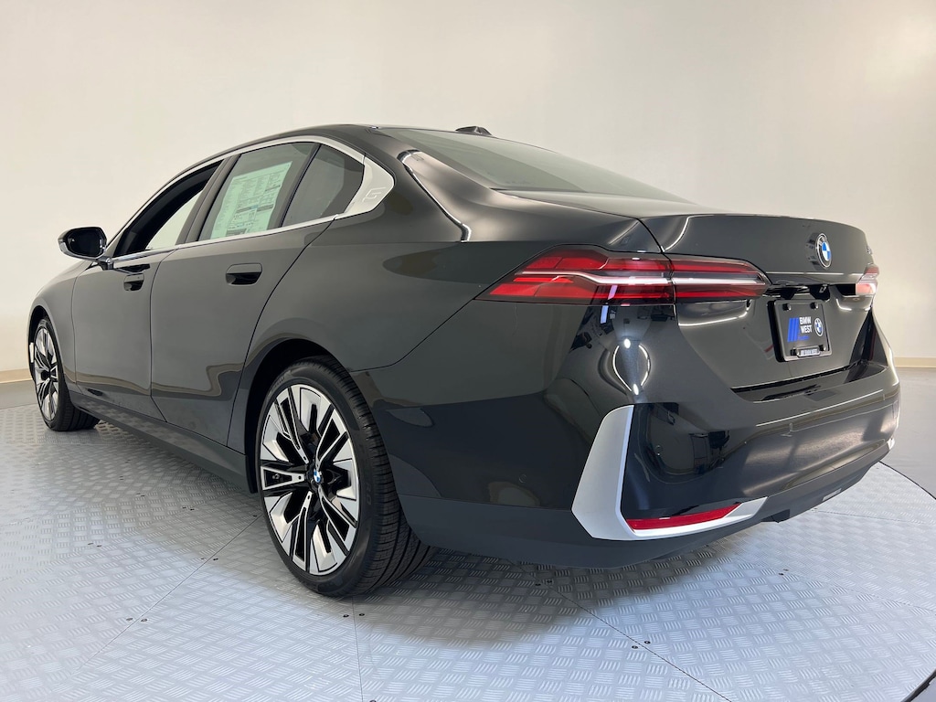 New 2026 BMW 530i Sedan