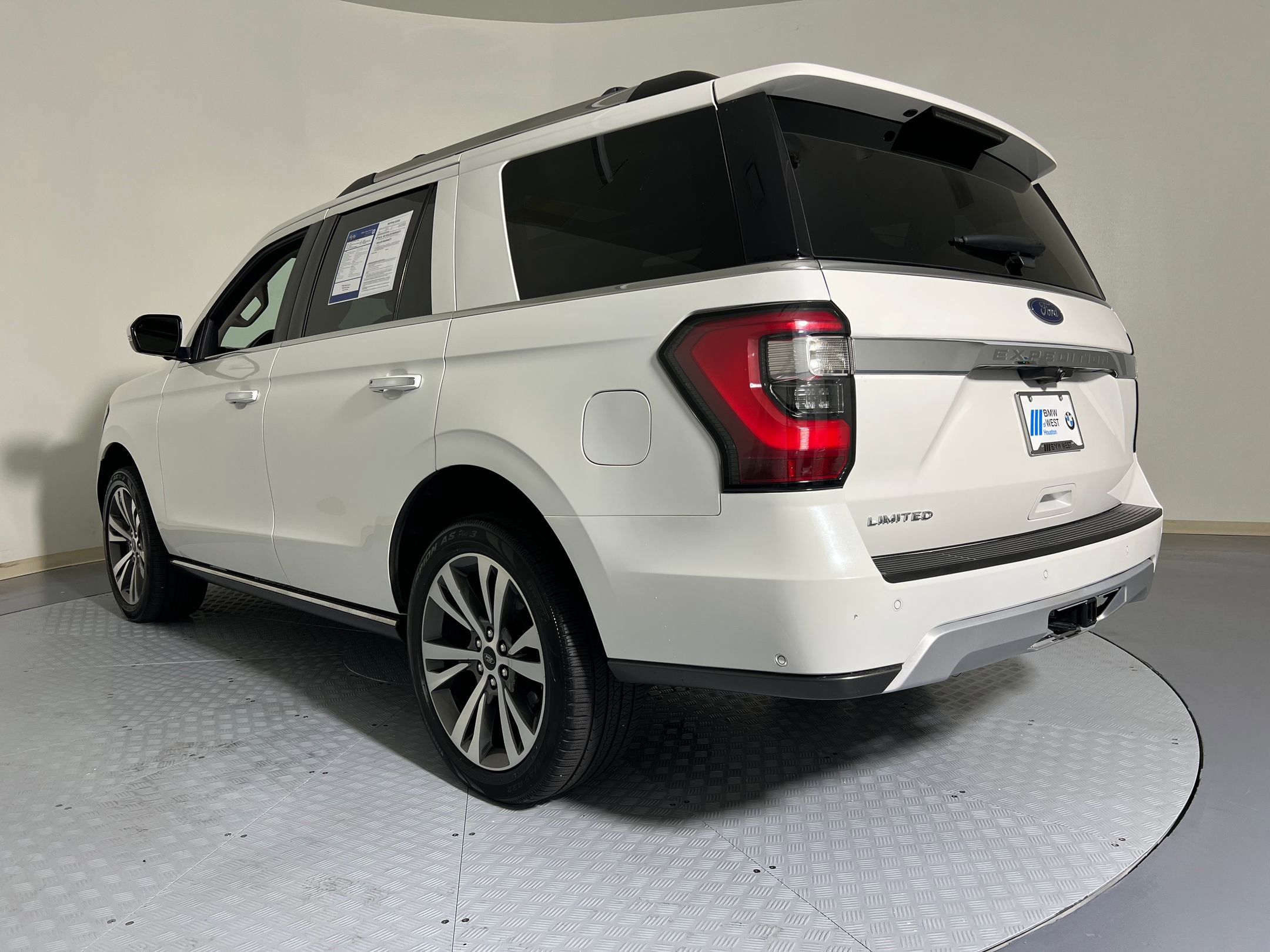 2021 Ford Expedition Limited photo 3