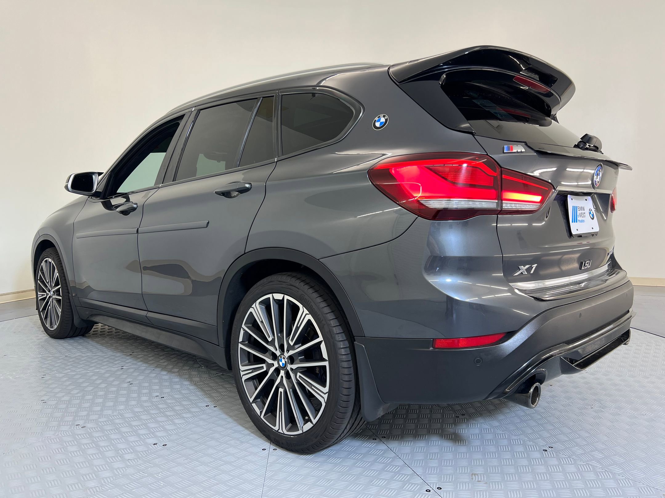 2021 Bmw X1 XDrive28i photo 3