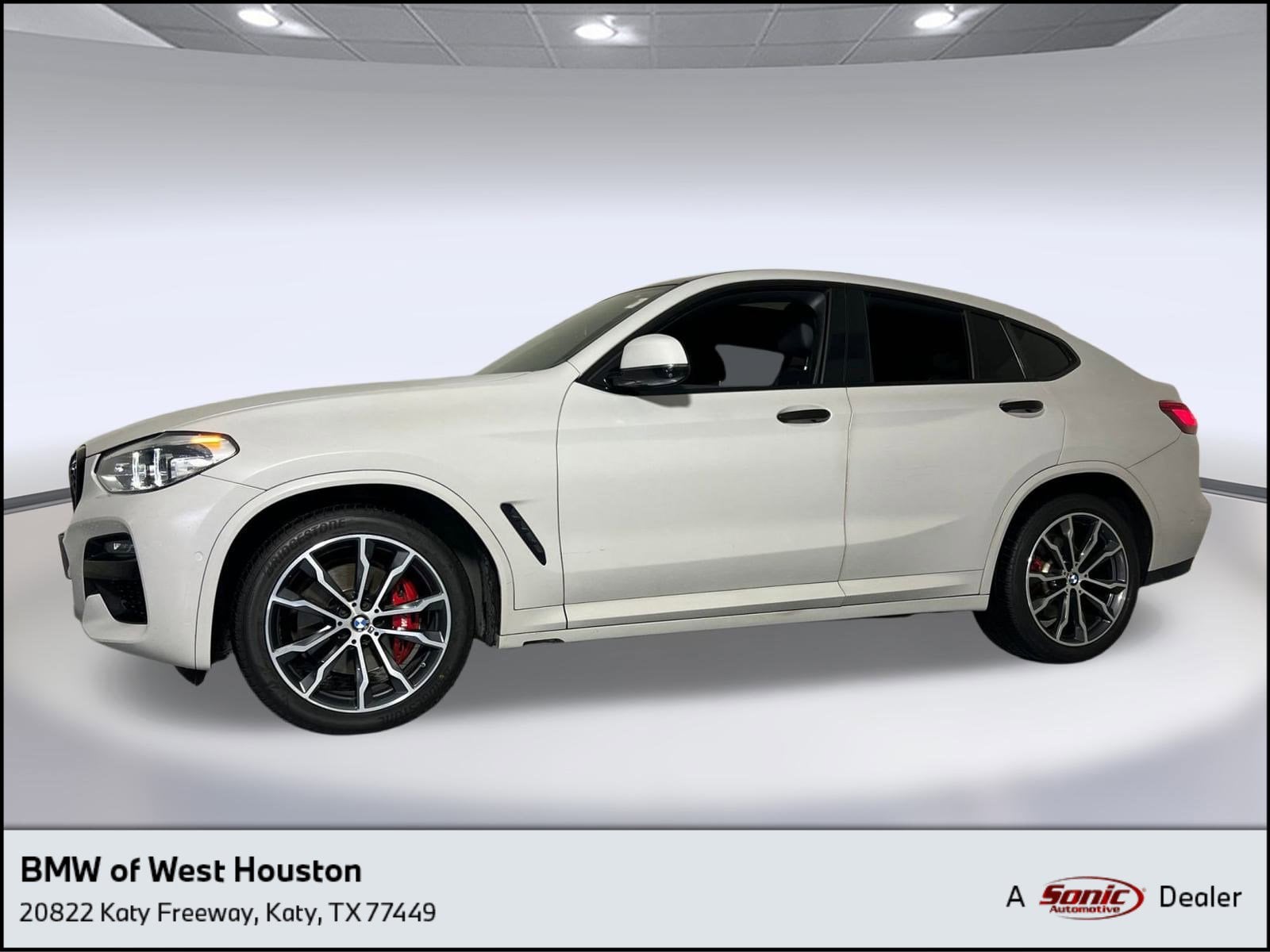 2021 BMW X4 30i's photo
