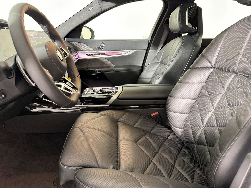 New 2026 BMW 740i Sedan