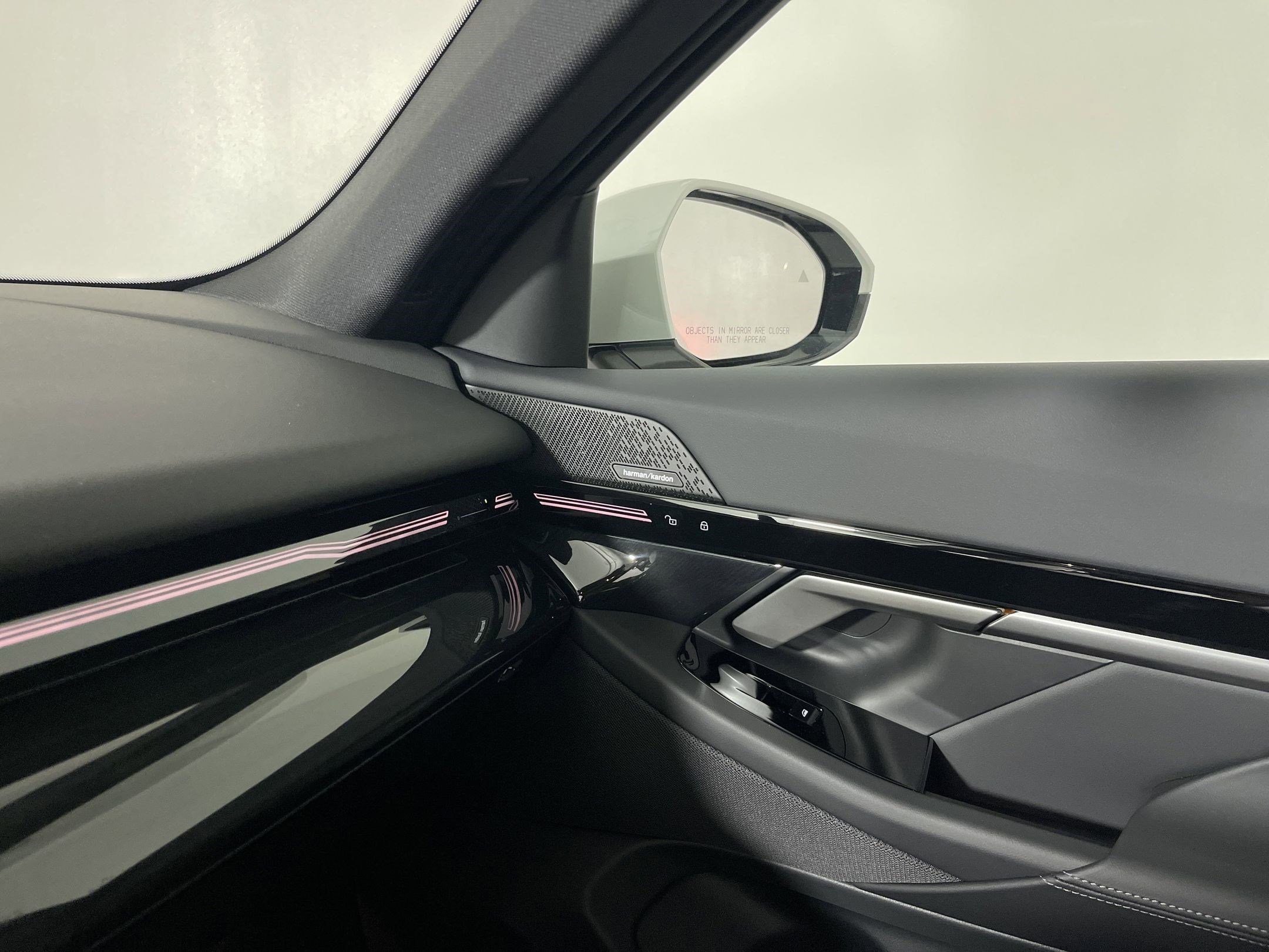 2026 BMW 5 Series 530i - Photo 28