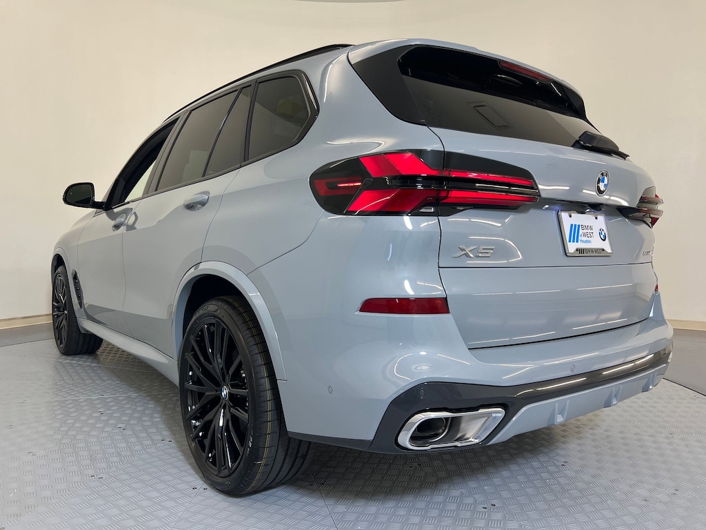 New 2026 BMW X5 sDrive40i SUV