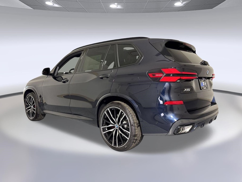 New 2026 BMW X5 sDrive40i SUV
