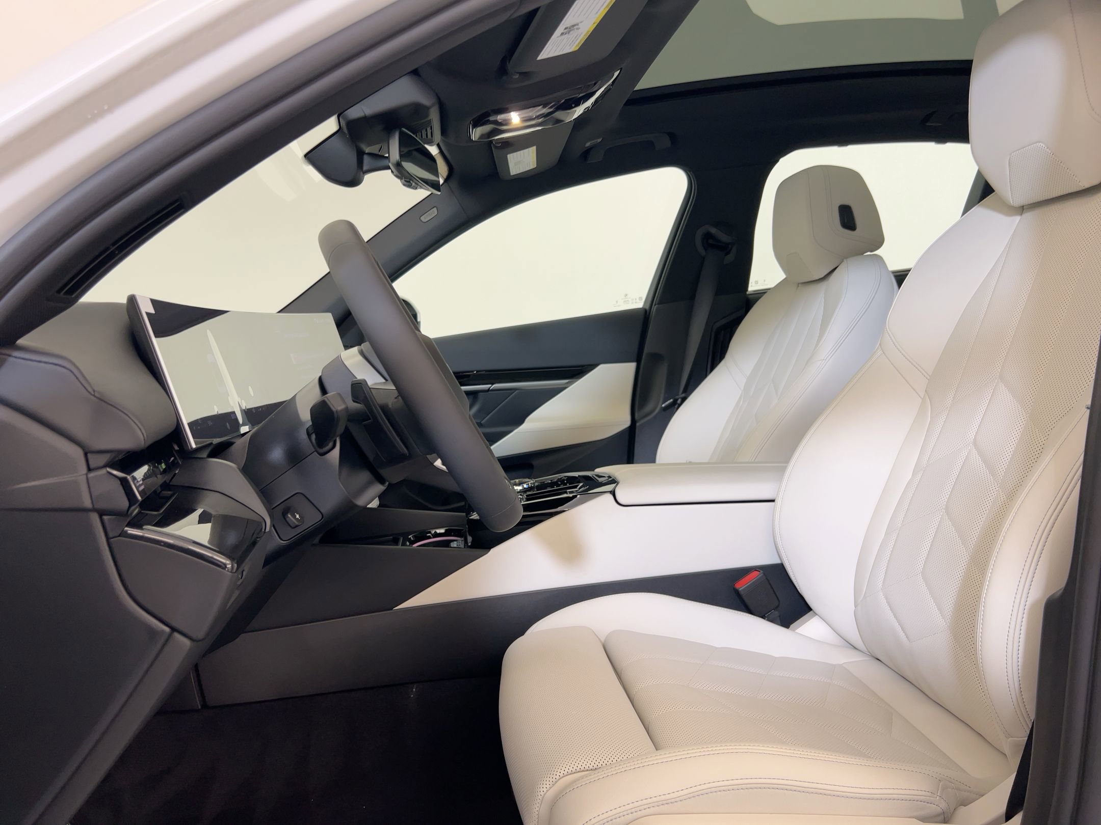 2026 Bmw 530i Sedan photo 4
