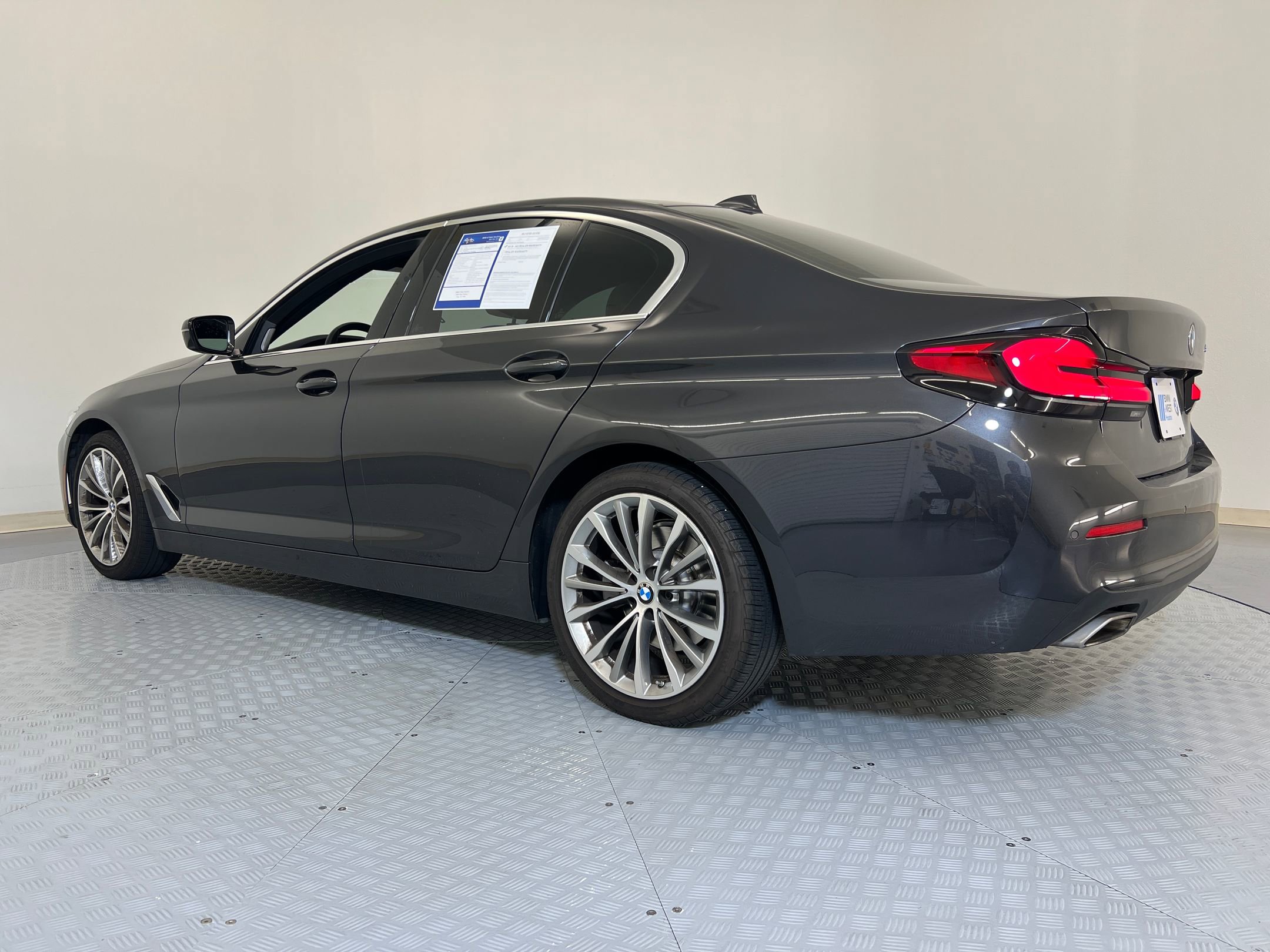 2023 Bmw 530i photo 3