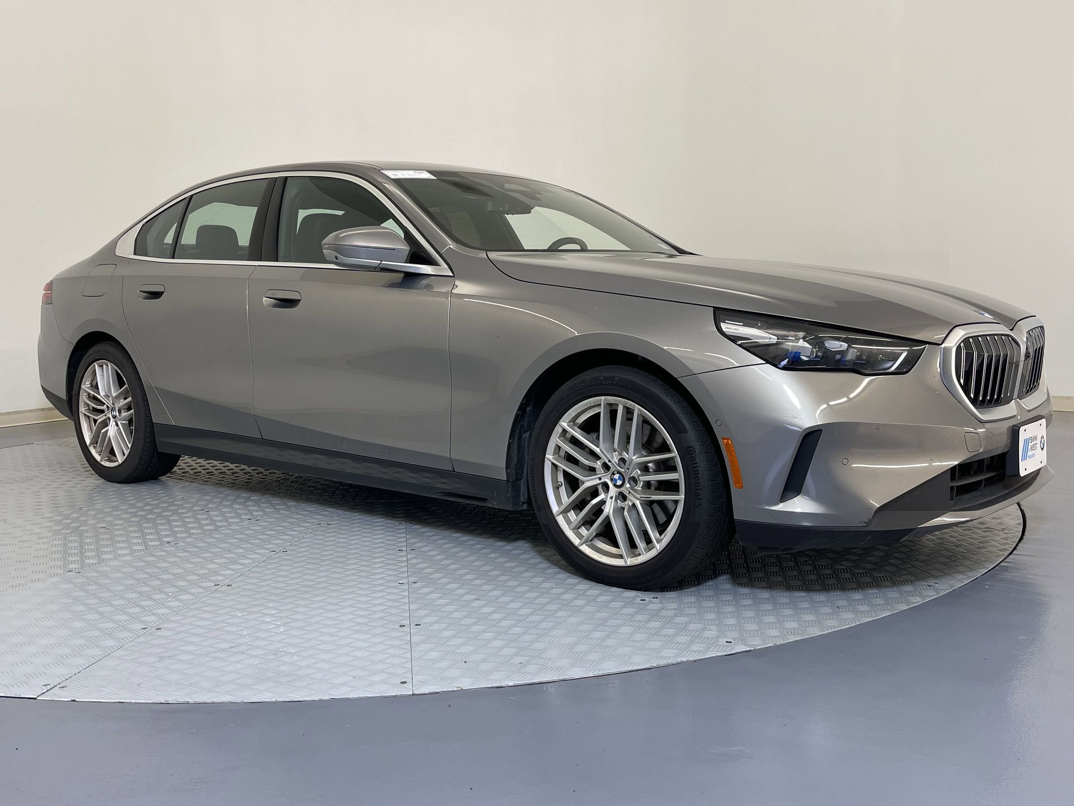 2024 Bmw 530i photo 4