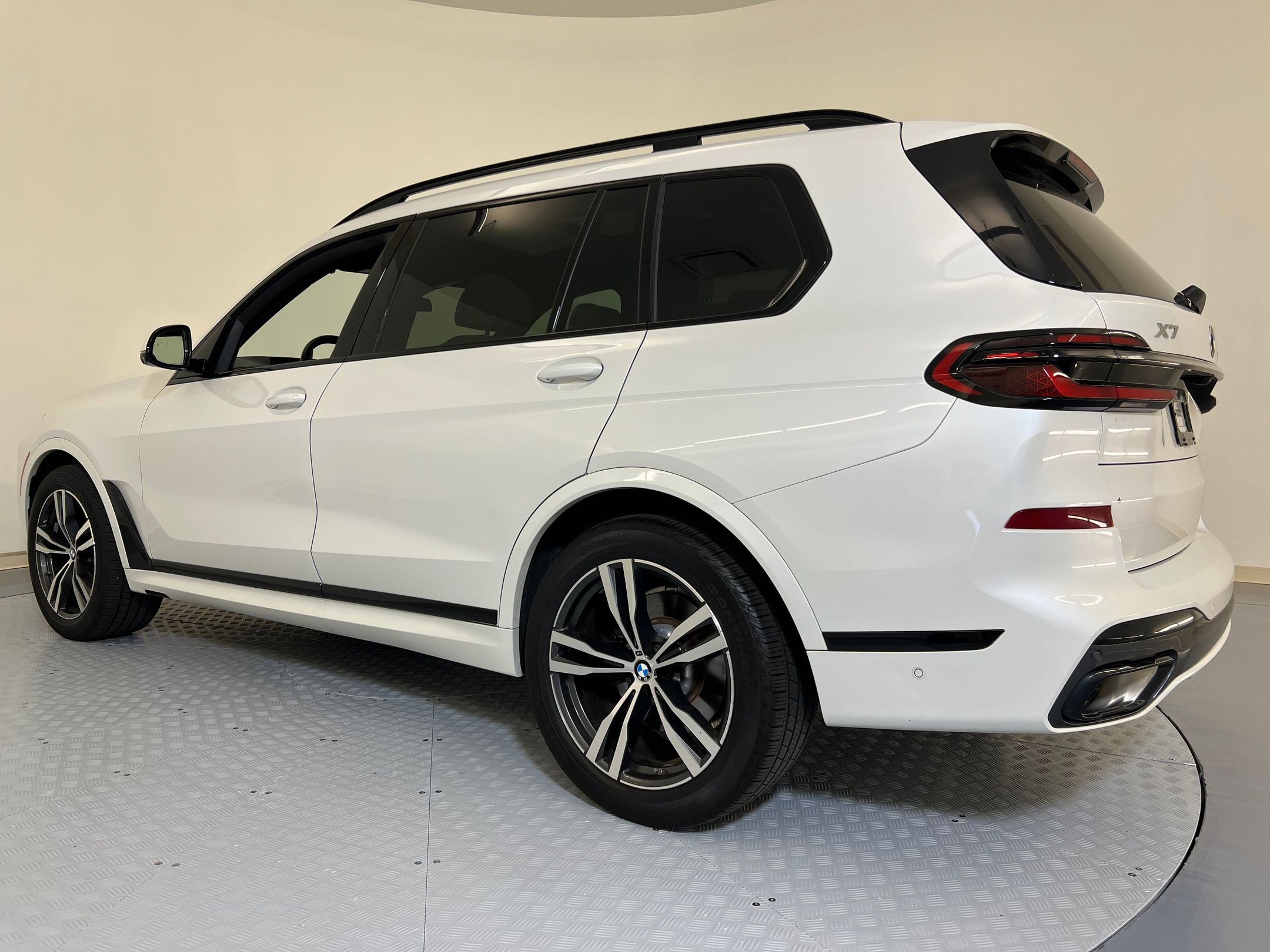 2025 Bmw X7 xDrive40i photo 3