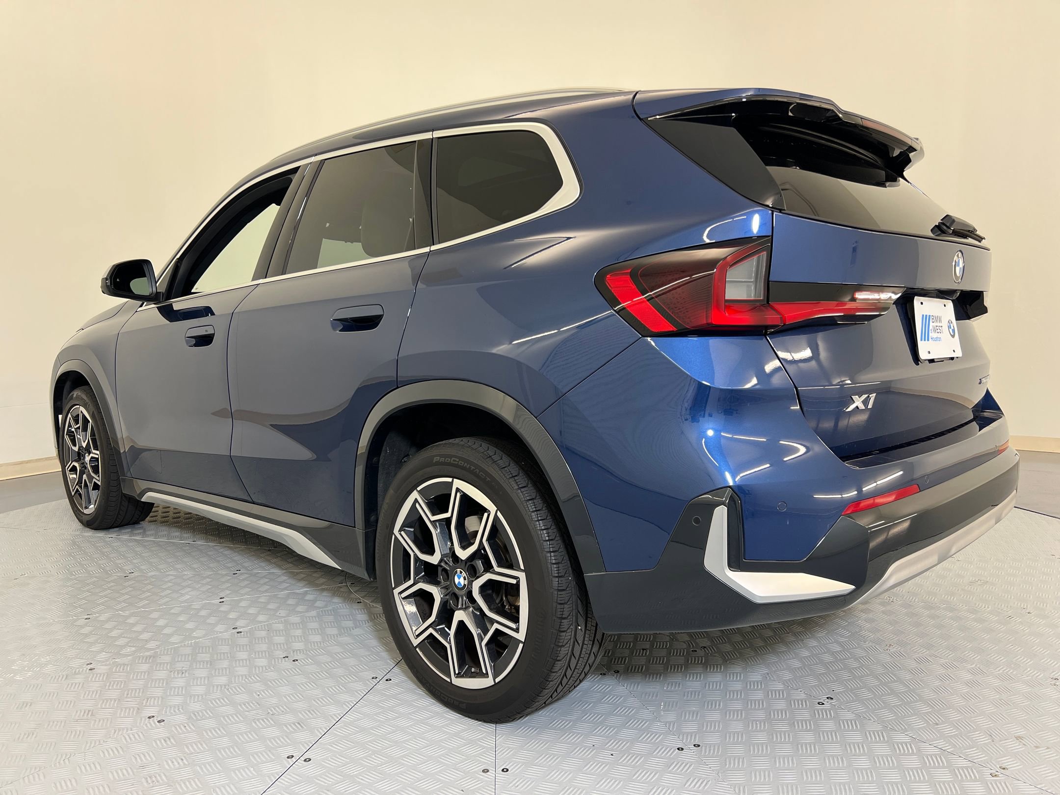 2024 Bmw X1 XDrive28i photo 3