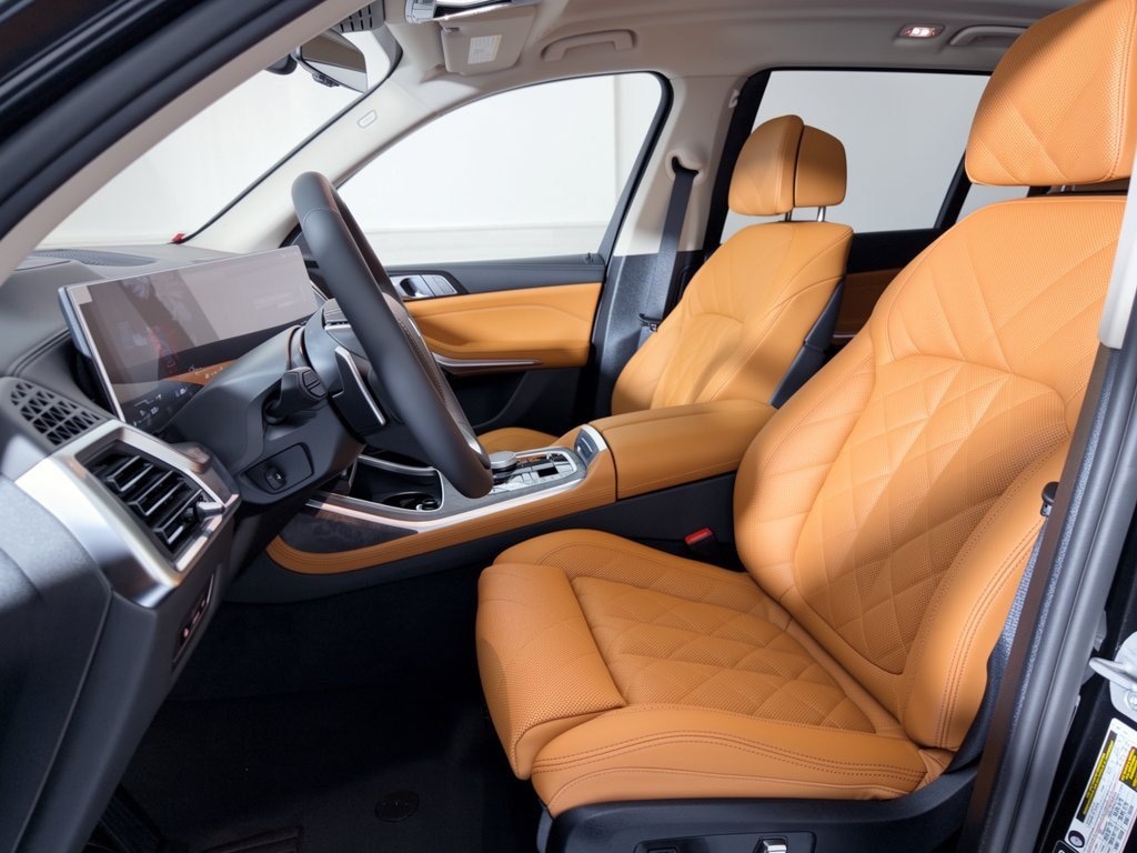 New 2027 BMW X7 xDrive40i SUV