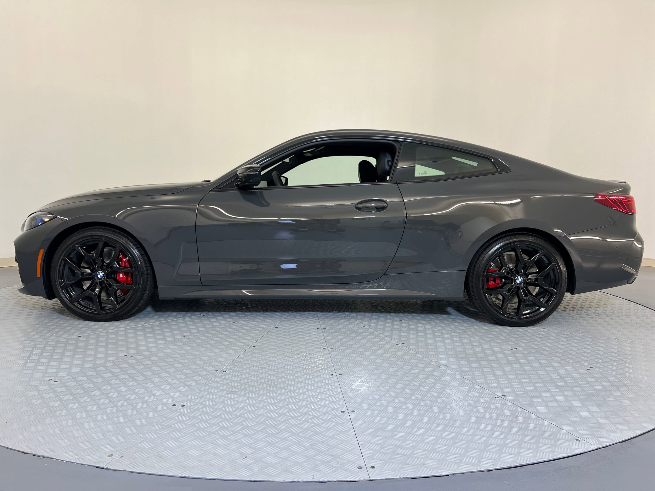 2026 Bmw M440i photo 2