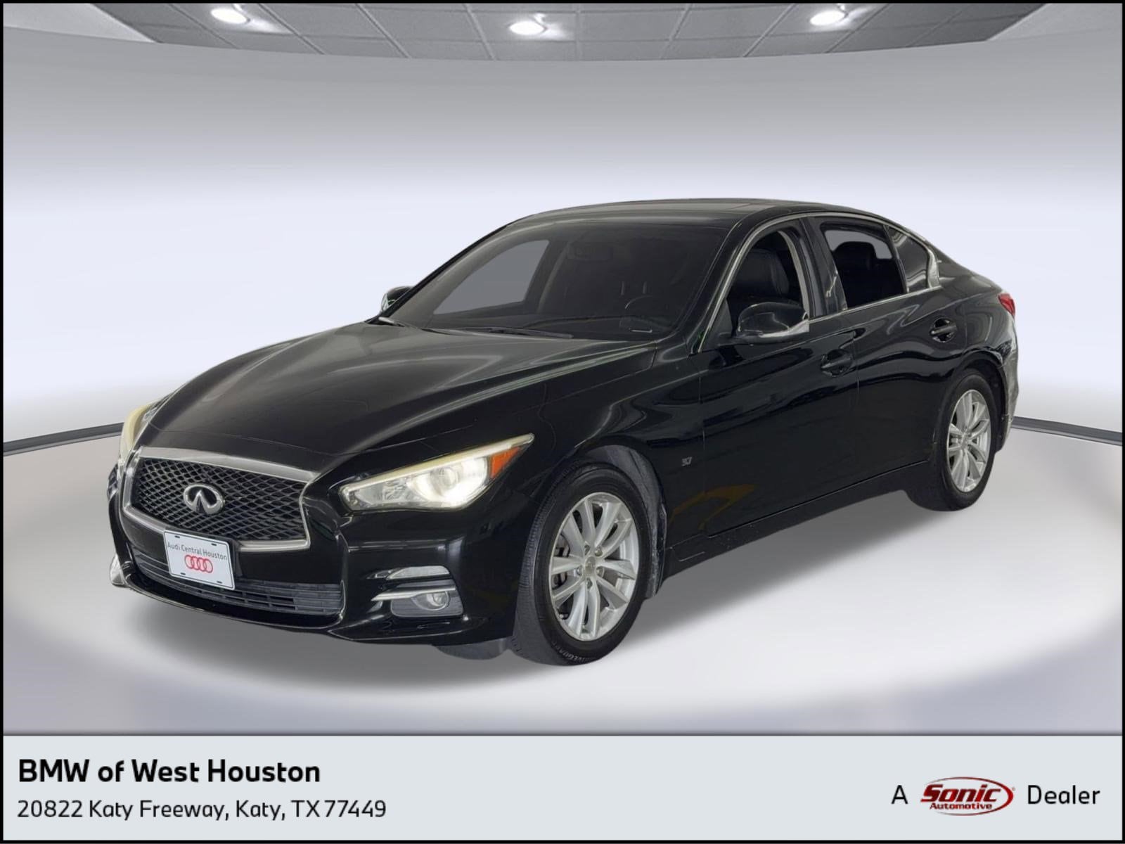 Q50 Premium Sedan