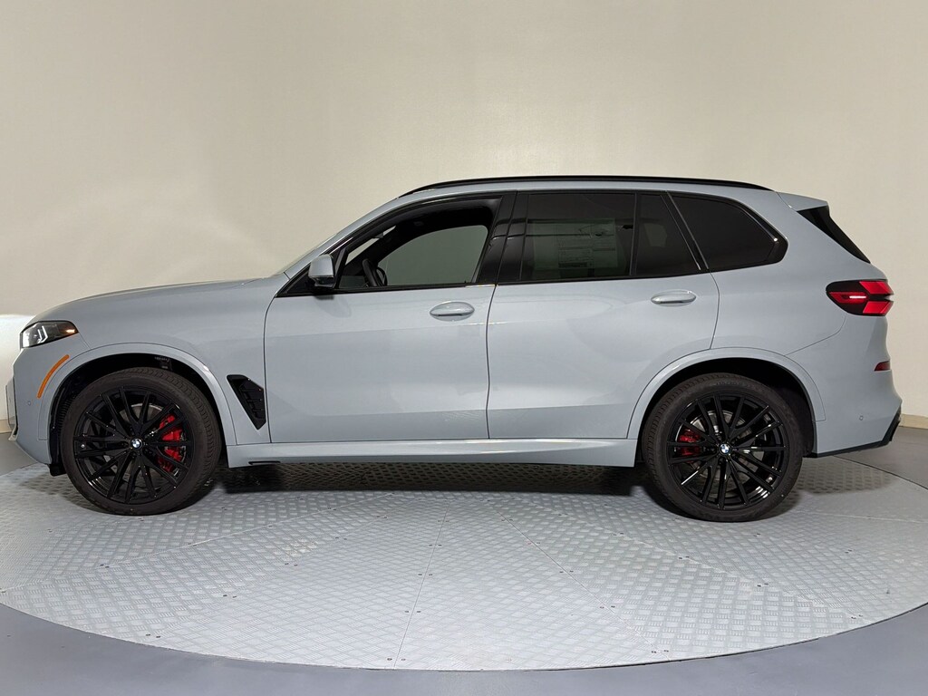 New 2026 BMW X5 sDrive40i SUV