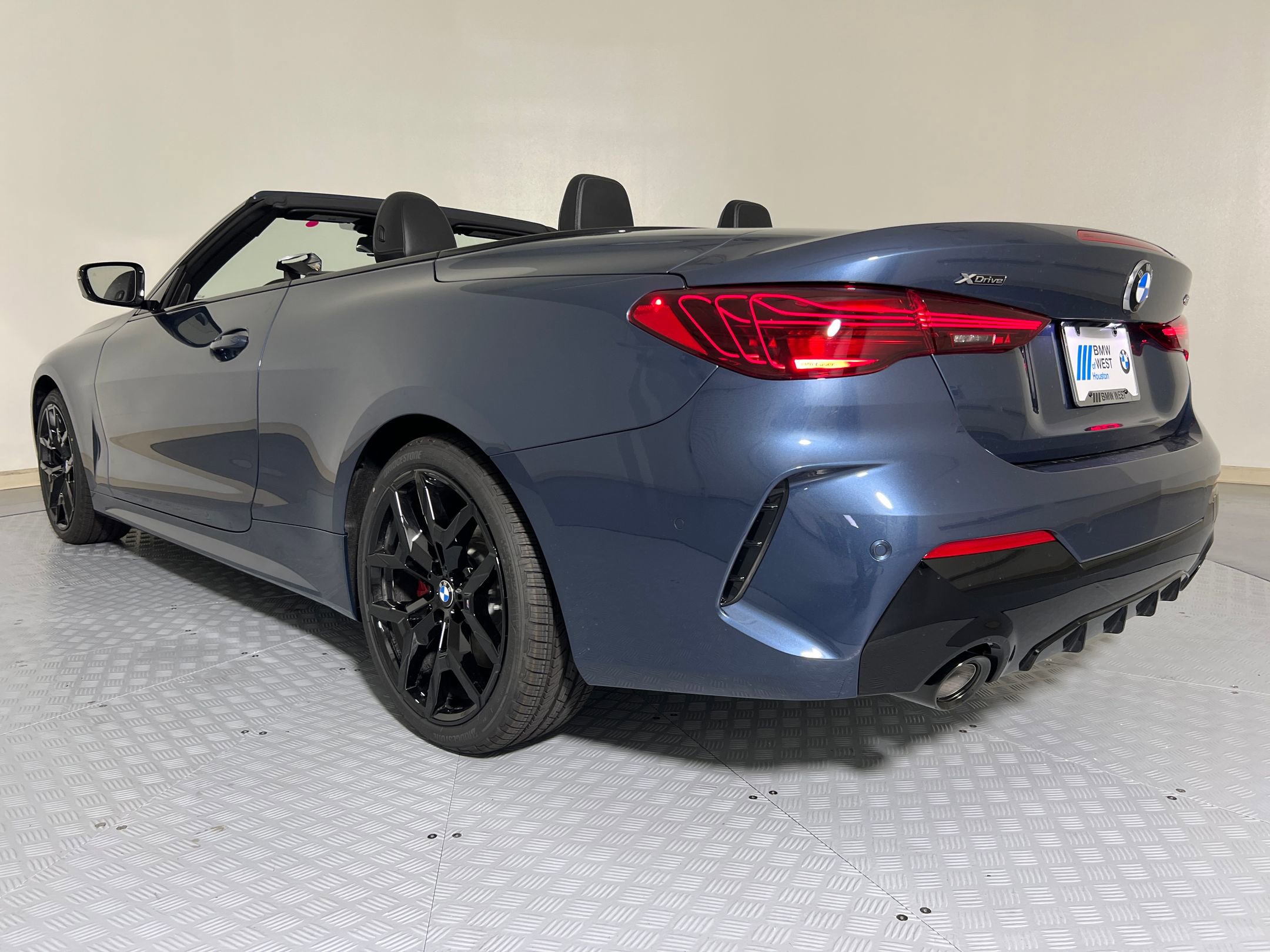 2026 Bmw 430i xDrive Convertible photo 3