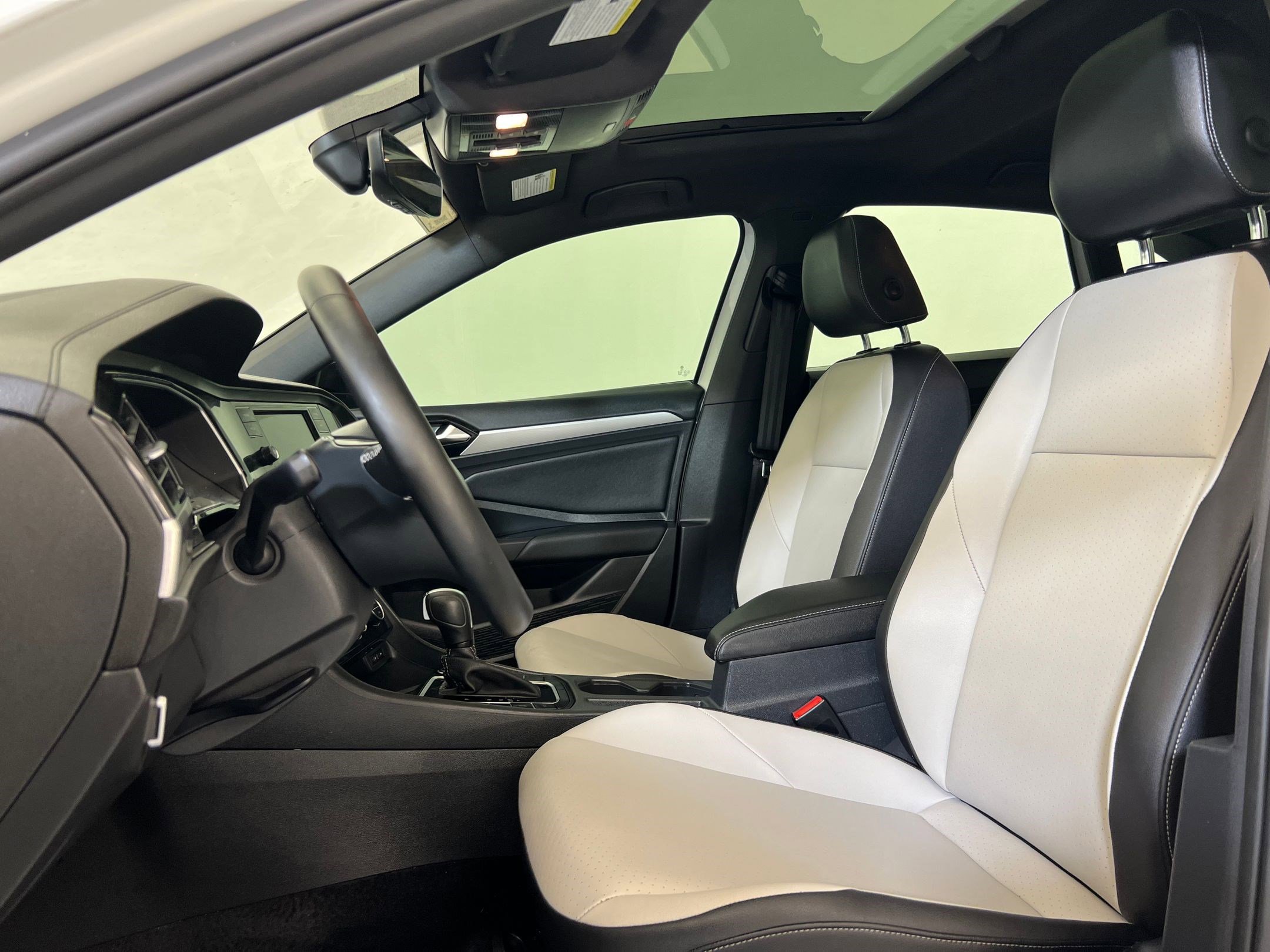 2021 Volkswagen Jetta 1.4T S photo 2