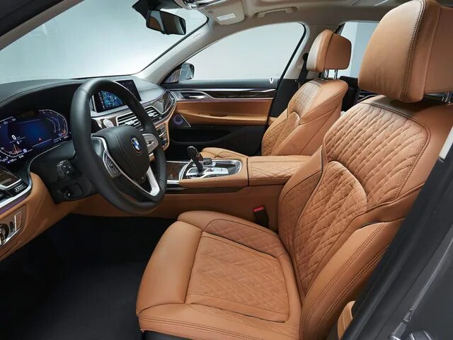 BMW 7 Series PHEV interior
