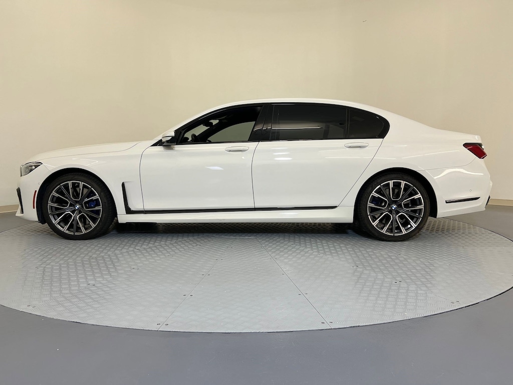 Used 2022 BMW 750i xDrive Sedan