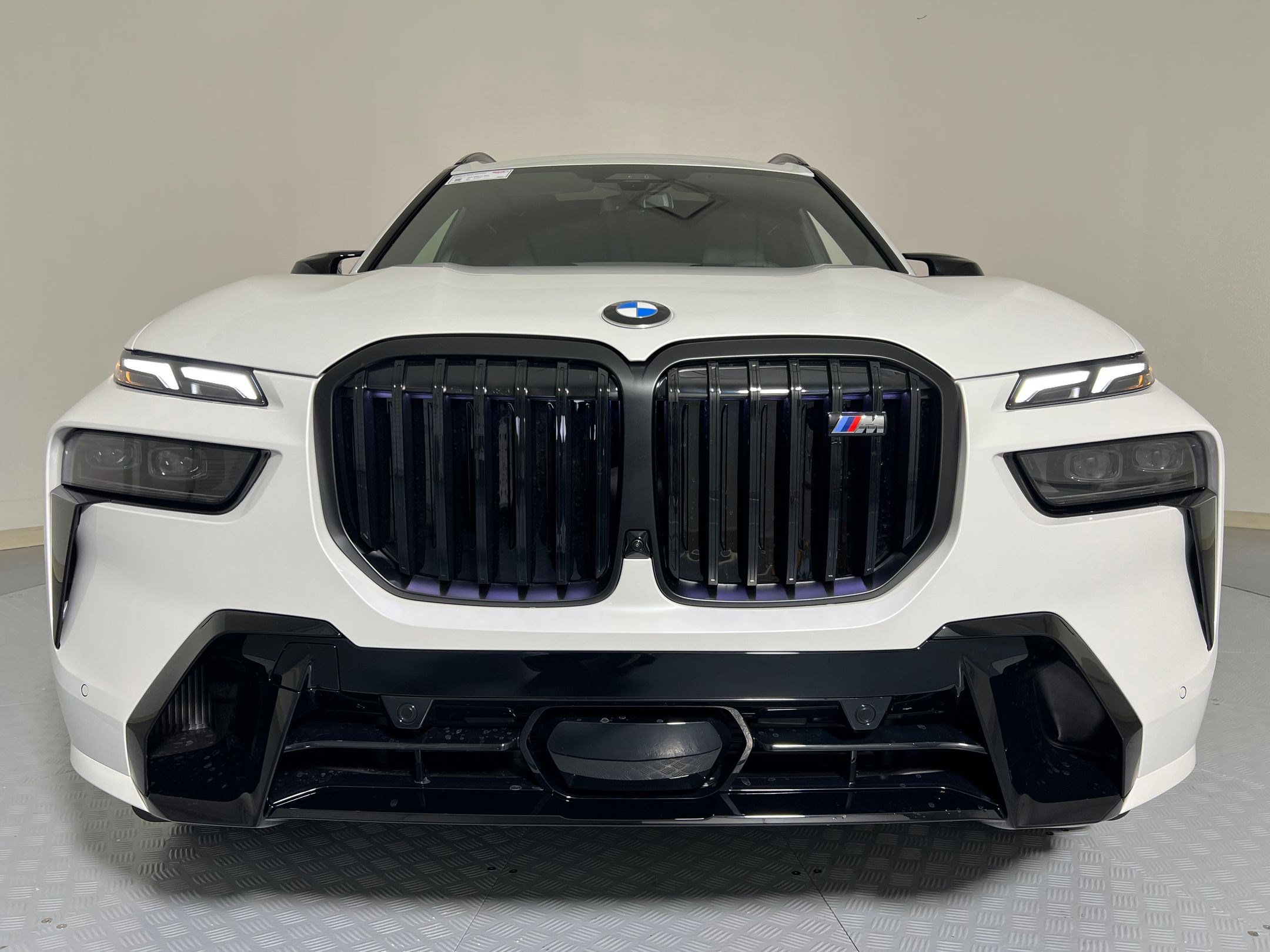 2026 Bmw X7 M60i photo 3