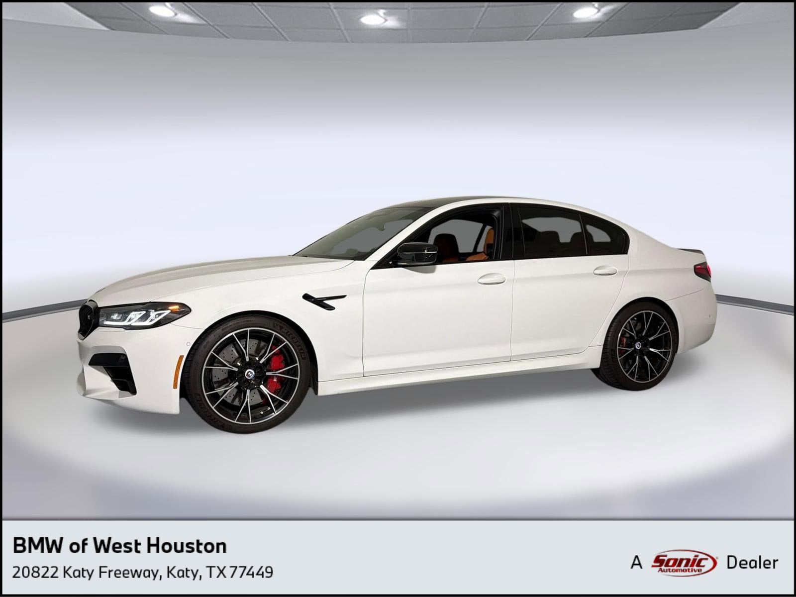 2022 BMW M5 -'s photo